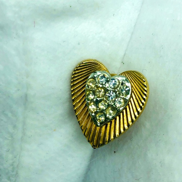 Vintage Coro Heart Earrings - Picture 5 of 5